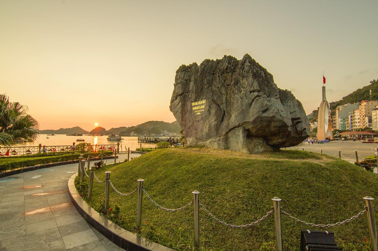 Cat Ba Hostel Cat Ba Island Екстериор снимка