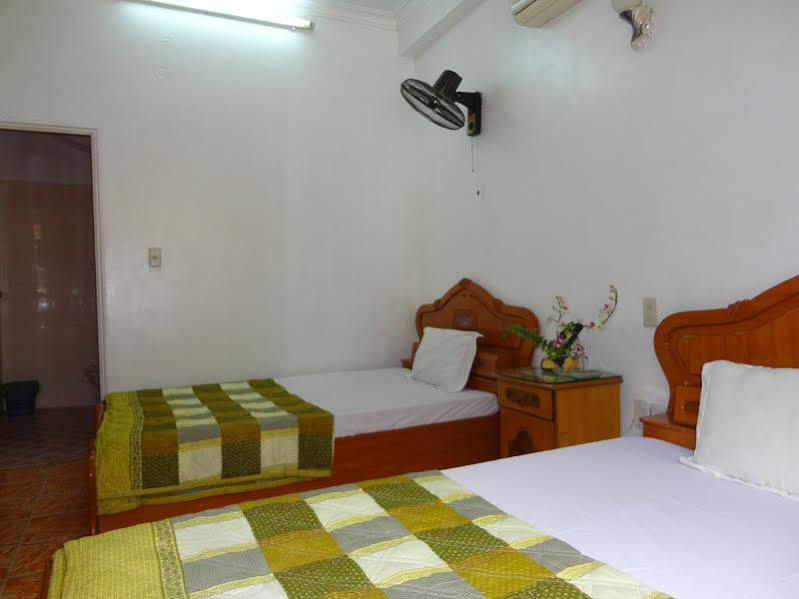 Cat Ba Hostel Cat Ba Island Екстериор снимка